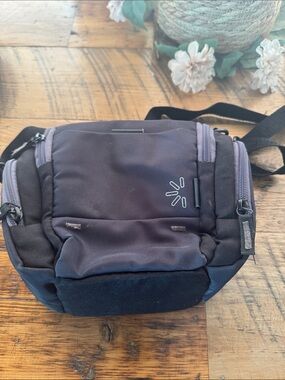 Compact Black Men's Crossbody Camera Bag - Unbranded
